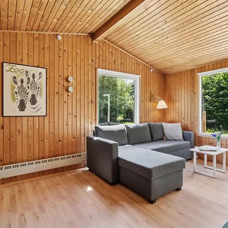 Dom wakacyjny Aukusti - 375m From The Sea By Interhome Klint